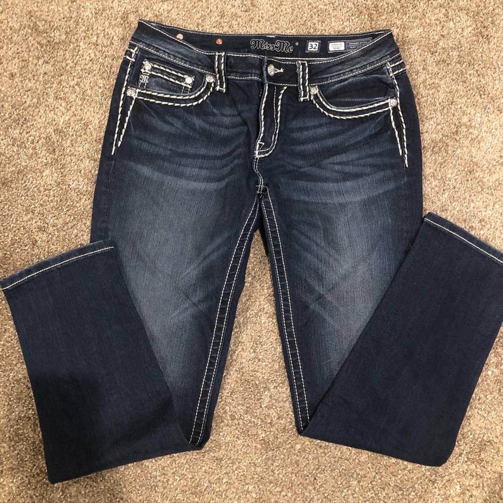 Miss Me Size 32 Like New Signature Skinny Jeans
